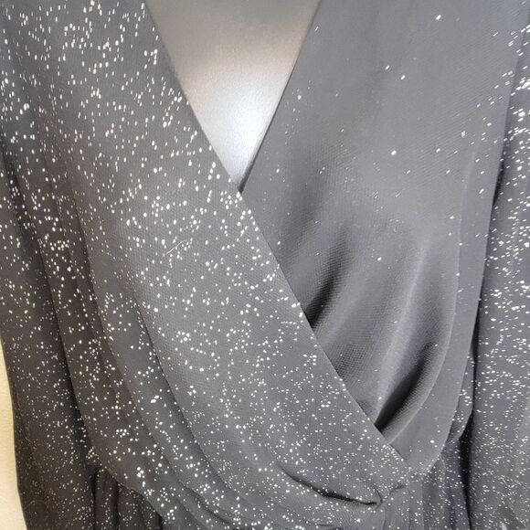 Lane Bryant black & gold metallic peplum blouse top size 16 - Picture 3 of 5